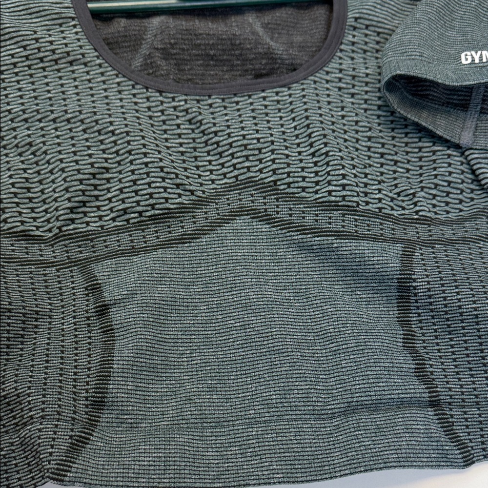 GYMSHARK cropped Top - Picture 10 of 10